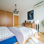Comfy On The 20th Floor & Free Parking *