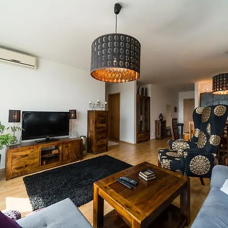 아파트 Comfy On The 20th Floor & Free Parking *