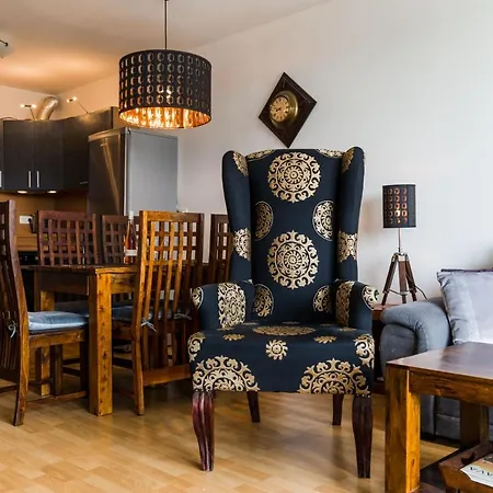 Comfy On The 20th Floor & Free Parking 아파트