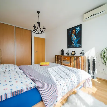 Comfy On The 20th Floor & Free Parking *