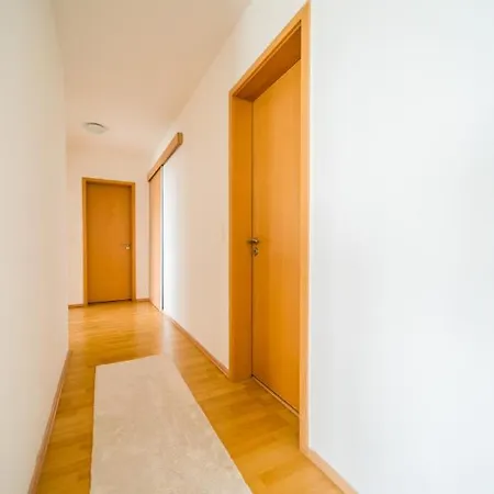 Comfy On The 20th Floor & Free Parking *