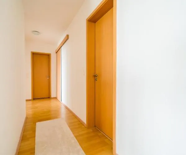 Comfy On The 20th Floor & Free Parking *