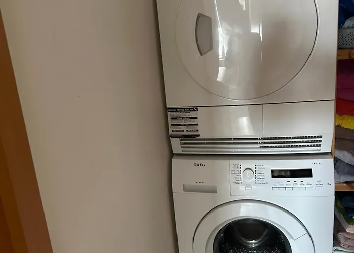 Comfy On The 20th Floor & Free Parking Apartment